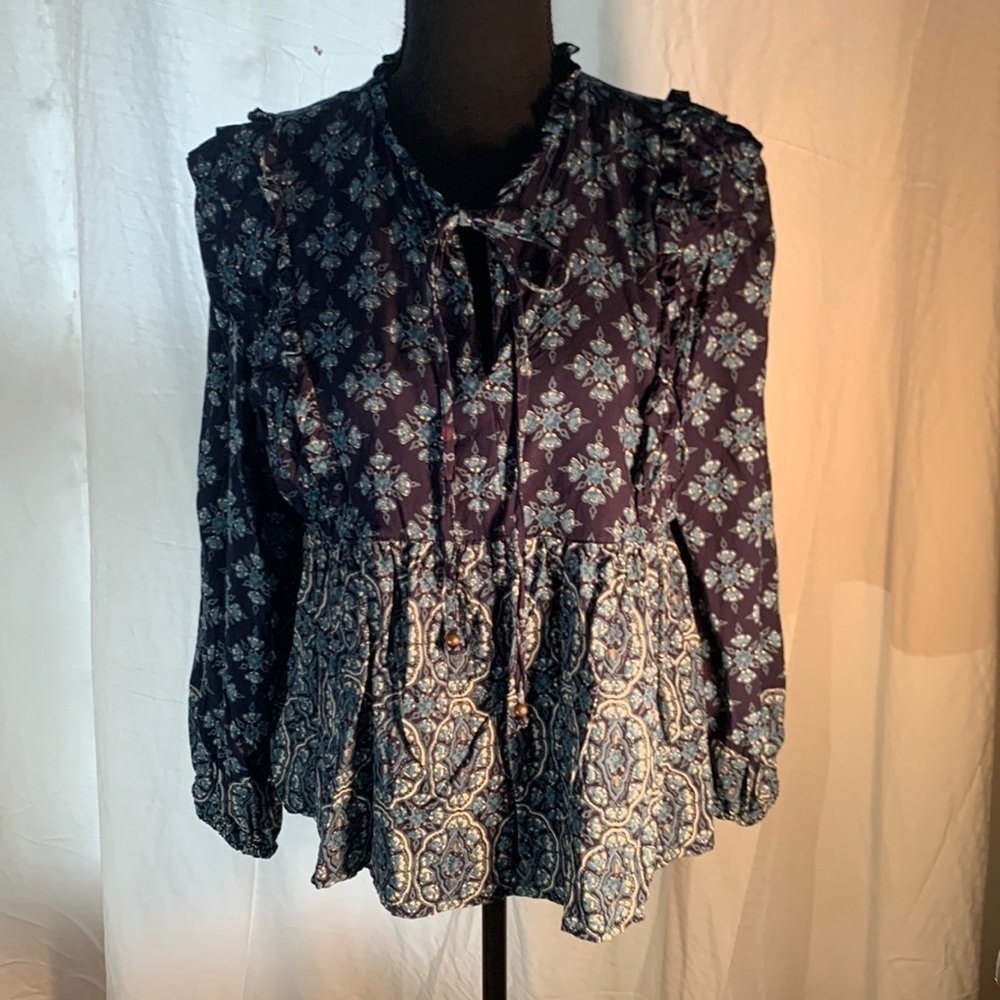 Blue baby doll top with ruffles size Medium excellent condition